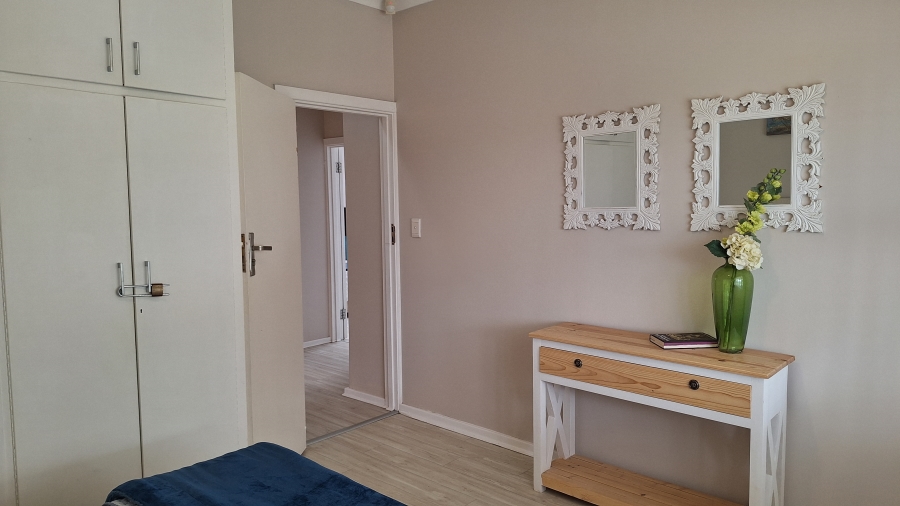 6 Bedroom Property for Sale in Gonubie Eastern Cape